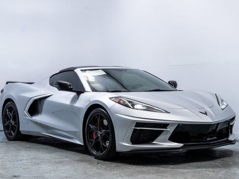 Used 2020 Chevrolet Corvette Stingray Preferred Cpe w/ 2LT Preferred Equipment Group image 9