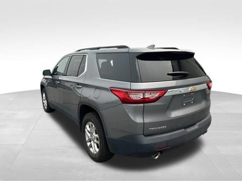 Used 2021 Chevrolet Traverse LT w/ LPO, Cargo Package FWD image 6