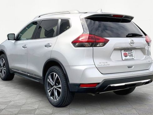 Used 2018 Nissan Rogue SL image 4
