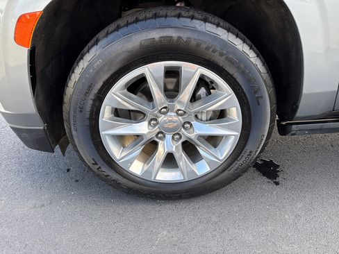 Used 2023 Chevrolet Tahoe Premier w/ Premium Package image 9