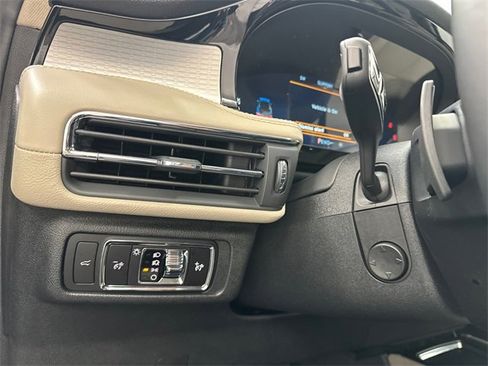 New 2026 Lincoln Corsair Premiere image 33