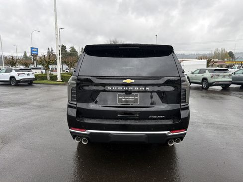 New 2026 Chevrolet Suburban Premier image 4