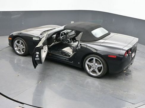Used 2007 Chevrolet Corvette Convertible w/ Preferred Equipment Group RWD image 51