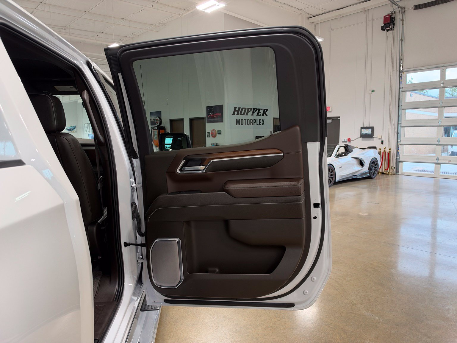 Used 2024 GMC Sierra 1500 Denali AWD/4WD image 36