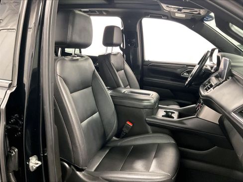 Used 2023 Chevrolet Tahoe Z71 w/ Luxury Package image 11