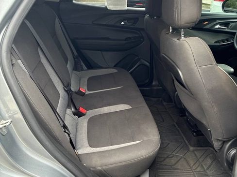 Used 2023 Chevrolet TrailBlazer LT FWD image 13