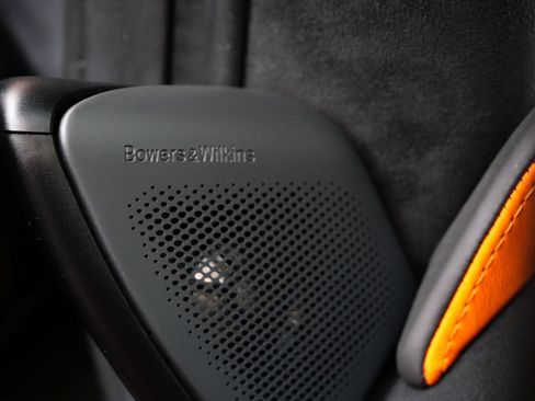 Used 2023 McLaren 720S Performance RWD image 31