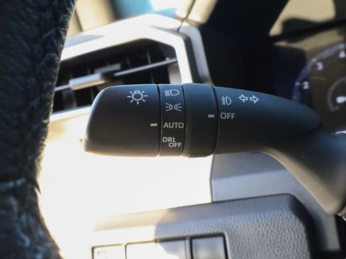 Used 2024 Toyota Tacoma TRD Off-Road image 19