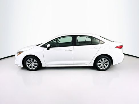 Used 2024 Toyota Corolla LE FWD image 4