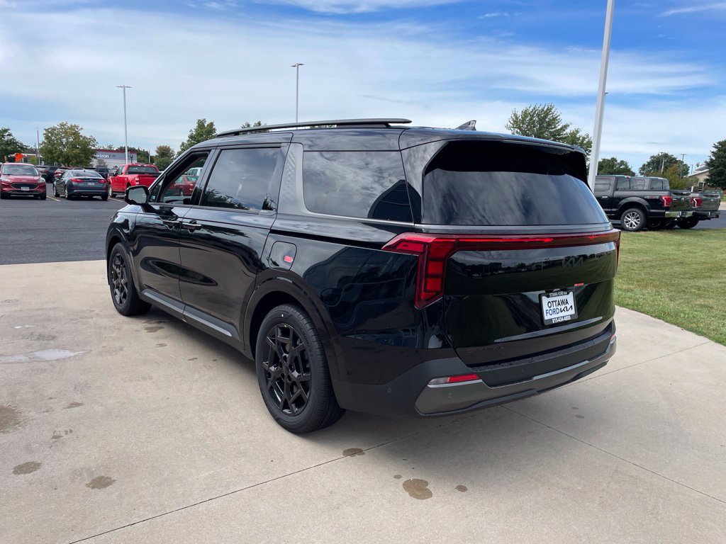 New 2027 Kia Carnival SX FWD image 7