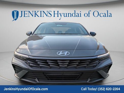 New 2026 Hyundai Elantra Sport FWD image 10