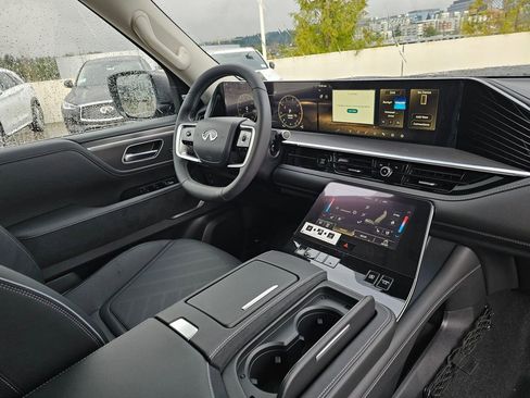 New 2026 INFINITI QX80 Luxe w/ Cargo Package image 10
