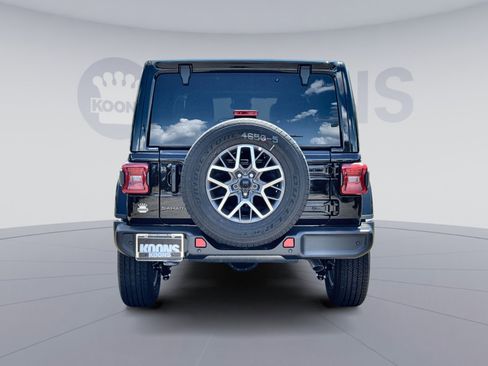 New 2025 Jeep Wrangler Sahara image 5