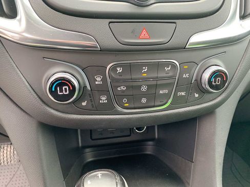 Certified 2021 Chevrolet Equinox LT image 17