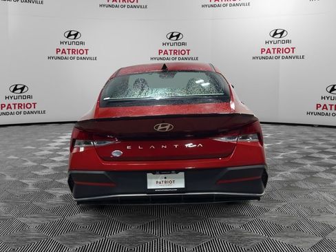New 2025 Hyundai Elantra Sport image 5
