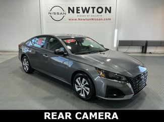 Used 2025 Nissan Altima 2.5 S video 1