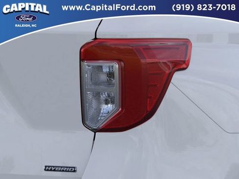 Certified 2022 Ford Explorer Limited w/ Hybrid Equipment Group 310A RWD image 21