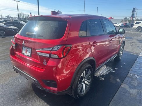 Used 2024 Mitsubishi Outlander Sport SE AWD/4WD image 7
