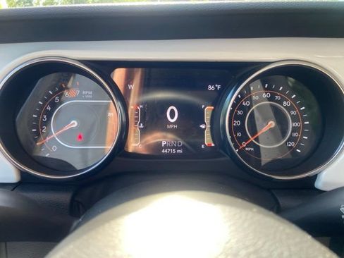 Used 2021 Jeep Wrangler Unlimited Sport AWD/4WD image 14