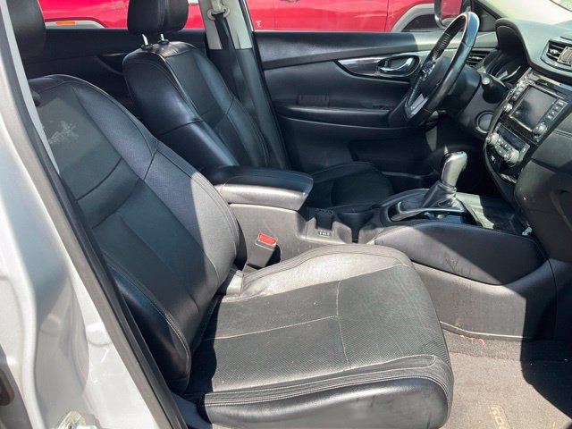Used 2018 Nissan Rogue SL w/ Premium Package AWD/4WD image 10