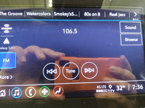 Used 2023 Chevrolet Malibu LT image 25