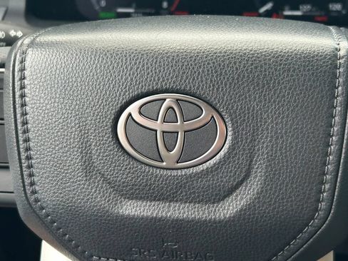 Certified 2025 Toyota 4Runner Trailhunter AWD/4WD image 45