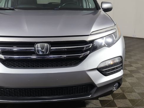 Used 2018 Honda Pilot Elite image 16
