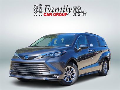 New 2025 Toyota Sienna XLE
