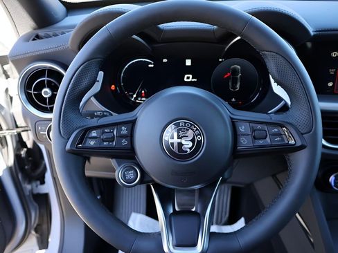 New 2025 Alfa Romeo Stelvio Sprint AWD/4WD image 30