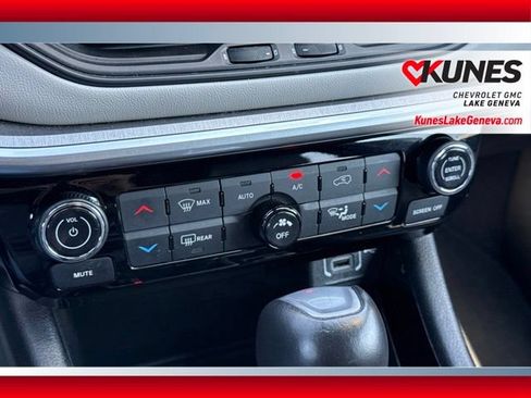Used 2025 Jeep Compass Limited AWD/4WD image 28