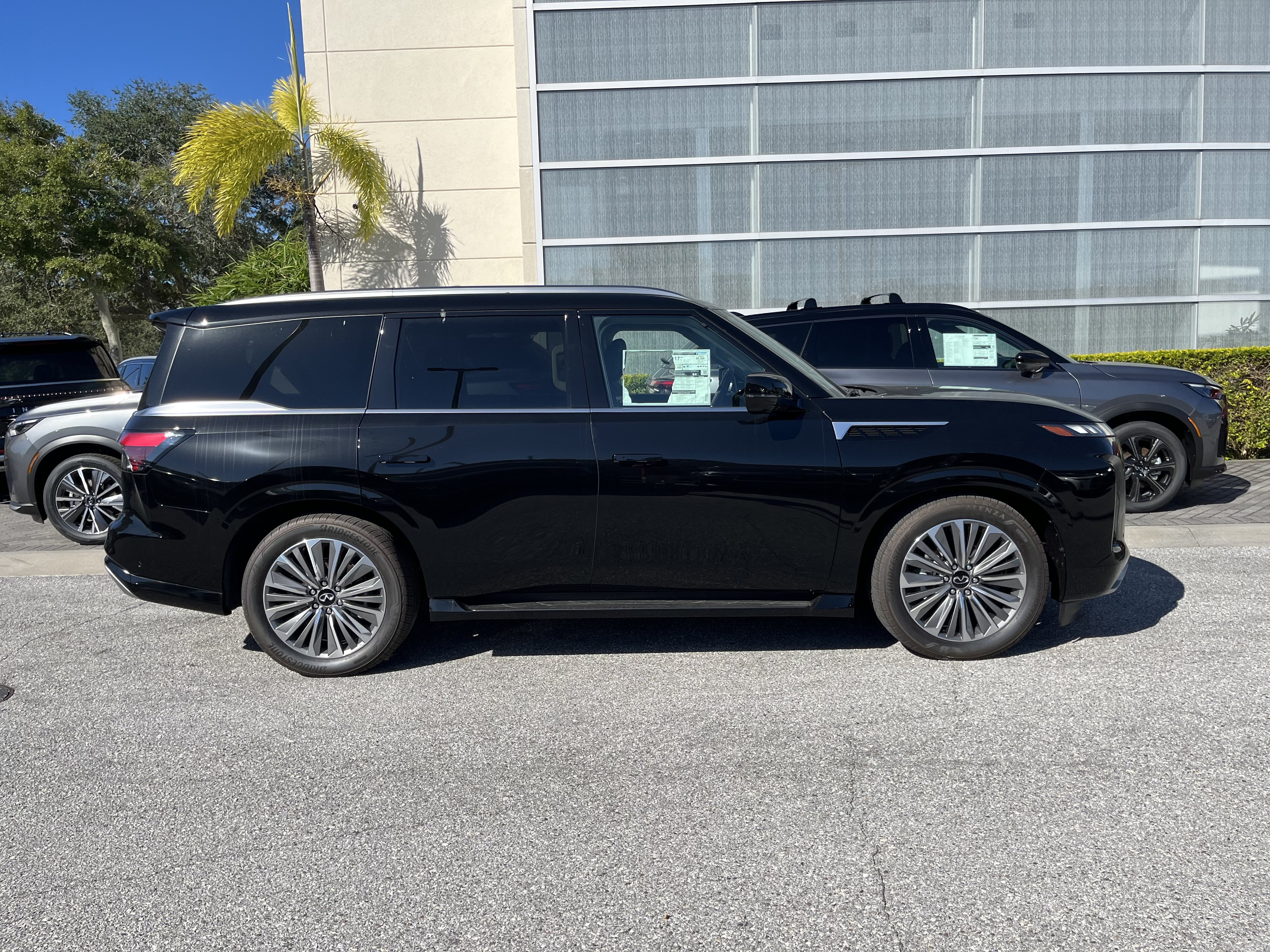 New 2027 INFINITI QX80 Luxe w/ Cargo Package RWD image 6