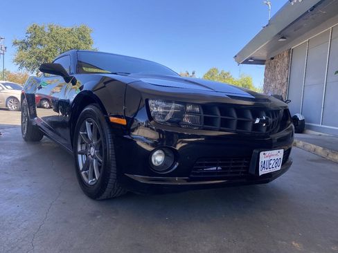 Used 2010 Chevrolet Camaro LS RWD image 24