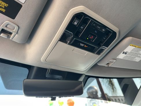 Used 2022 Toyota Tundra Limited image 25