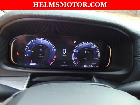 Certified 2025 Jeep Wagoneer 4WD image 27