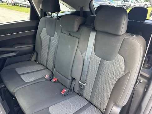Used 2023 Kia Sorento LX FWD image 11