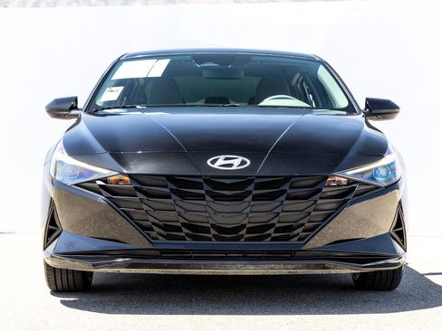 Used 2023 Hyundai Elantra SEL FWD image 4