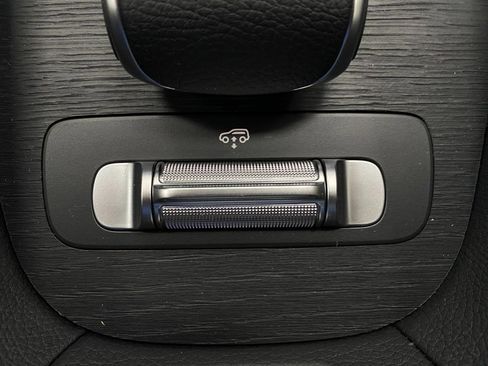 New 2026 Mercedes-Benz GLS 450 4MATIC image 30