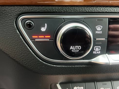 Used 2021 Audi Q5 2.0T Premium Plus w/ Premium Plus Package AWD/4WD image 28
