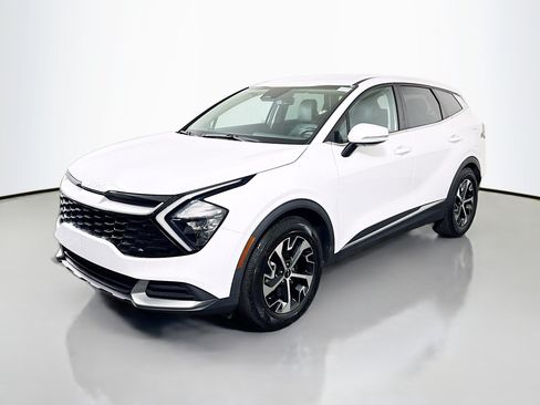 Used 2023 Kia Sportage EX FWD image 4
