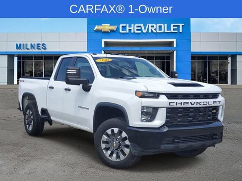 Certified 2022 Chevrolet Silverado 2500 Custom w/ Custom Value Package AWD/4WD image 2