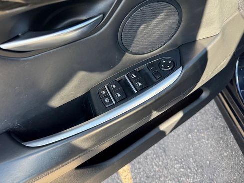 Used 2017 BMW 550i Gran Turismo xDrive image 17