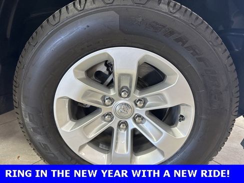 Used 2024 RAM 1500 Laramie image 5