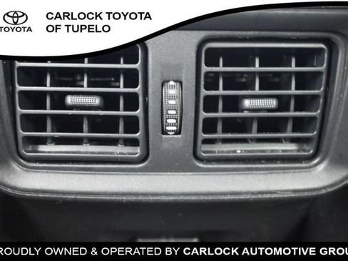 Used 2025 Toyota RAV4 XLE FWD image 18