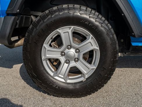 Used 2022 Jeep Wrangler Sport S image 9