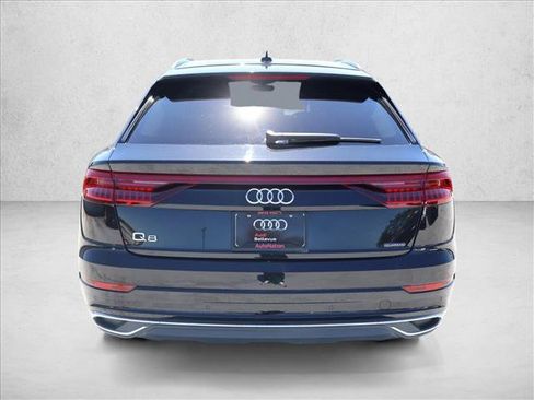 Used 2022 Audi Q8 Premium Plus AWD/4WD image 8