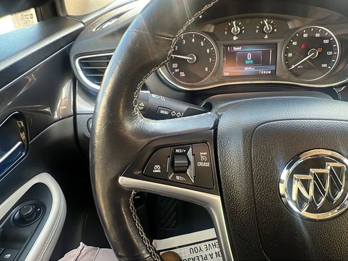 Used 2019 Buick Encore Essence image 15
