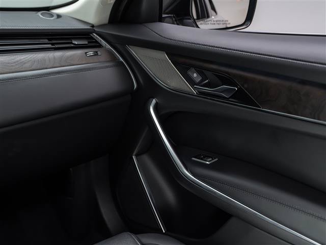 Used 2023 Jaguar F-PACE S AWD/4WD image 29