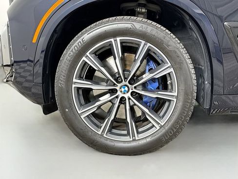 Used 2025 BMW X5 xDrive40i w/ M Sport Package image 32