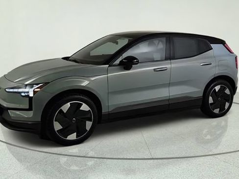 New 2026 Volvo EX30 Plus w/ Climate Package RWD image 3