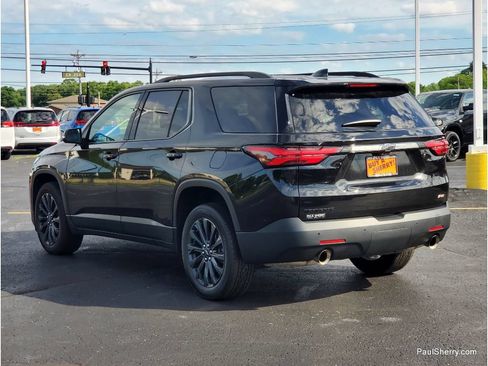 Used 2022 Chevrolet Traverse RS FWD image 14